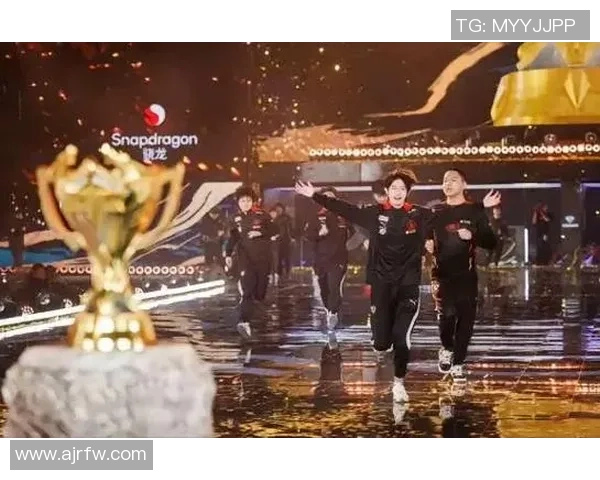 KPL年度总决赛经济转化率榜单出炉轩染表现卓越位居第一 KPL年度总决赛经济转化率榜单出炉轩染表现卓越位居第一