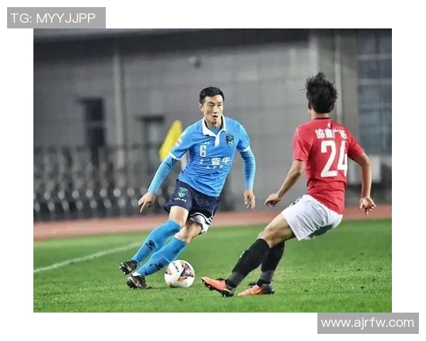 赛后新闻发布会冠军畅谈战术策略与比赛心得分享